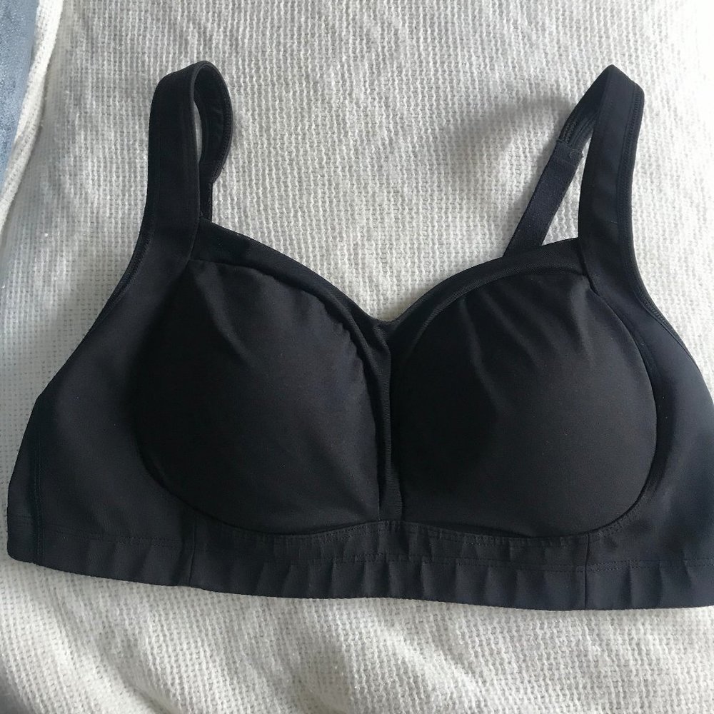 Lulullemon black bra